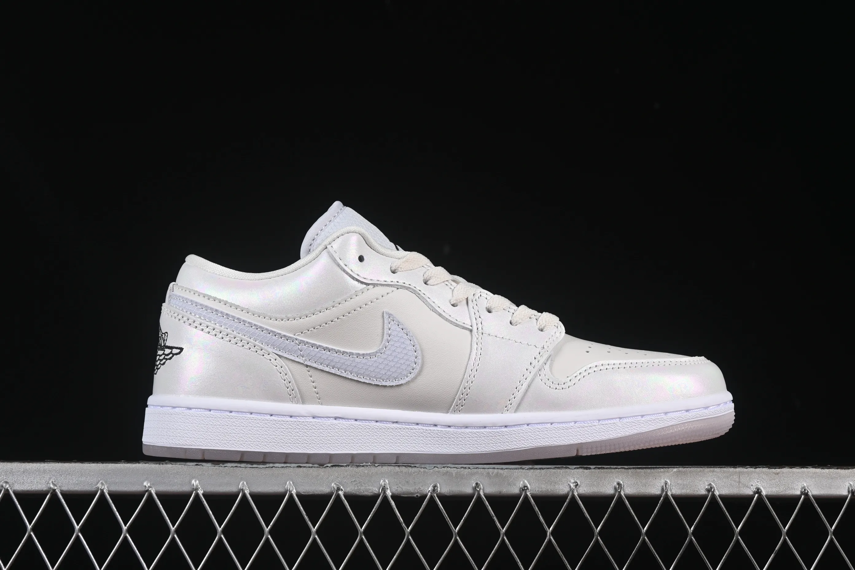 All categories Air Jordan Jordan series basketball shoes Air Jordan 1 Low G version pure original Air Jordan 1 Low "Year of the Snake 2025" AJ1 Joe 1 off-white fantasy pearlescent low-top cultural basketball shoes HF4080-001